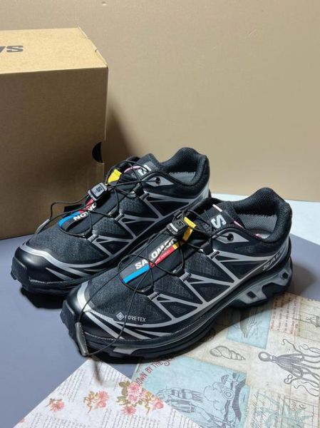 户外徒步鞋哪个牌子好_世界排名前十徒步鞋品牌