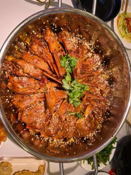 开封冰雪俏鸭头好吃吗_开封冰雪俏鸭头在哪