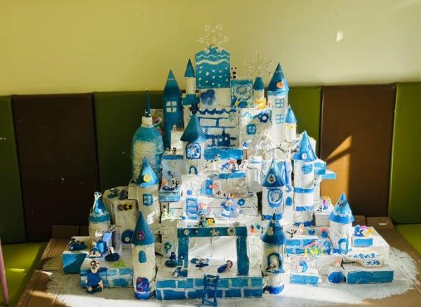 造冰雪城堡需要哪些材料_造冰雪城堡要多久