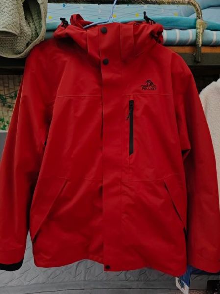 国产户外冲锋衣哪个牌子好_如何挑选性价比高的国产冲锋衣