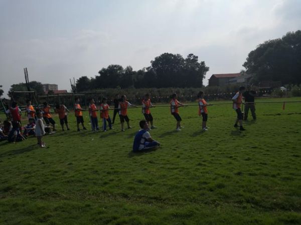 户外学校是什么_户外学校学什么