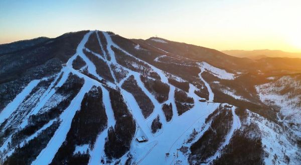 万峰林冰雪大世界门票多少钱_万峰林冰雪大世界值得去吗