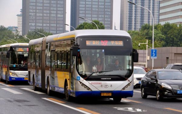 北京52路公交车路线怎么走_沿途有哪些景点