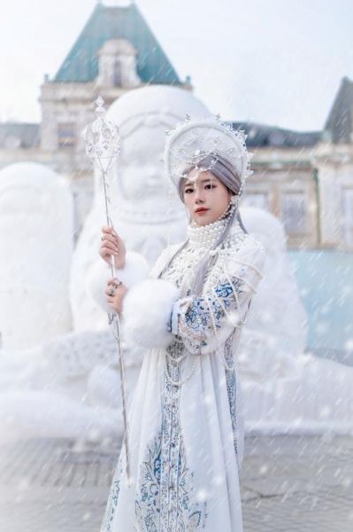 冰雪节拍照穿什么_怎么拍才出片