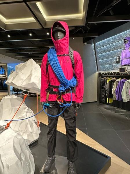 武汉户外用品店哪家好_新手怎么选装备