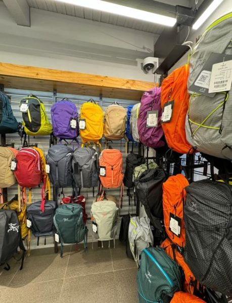 上海户外品牌折扣店在哪里_怎么淘到始祖鸟半价