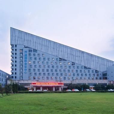 乔波冰雪世界附近住哪里_性价比高的酒店推荐