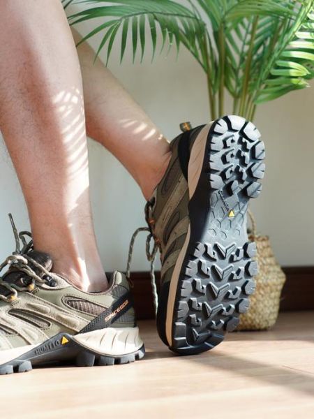 冬季户外装备怎么选_冬季徒步穿什么鞋