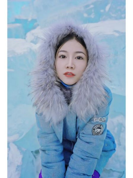 冰雪皇后服装怎么搭配_冰雪皇后服装适合什么场合