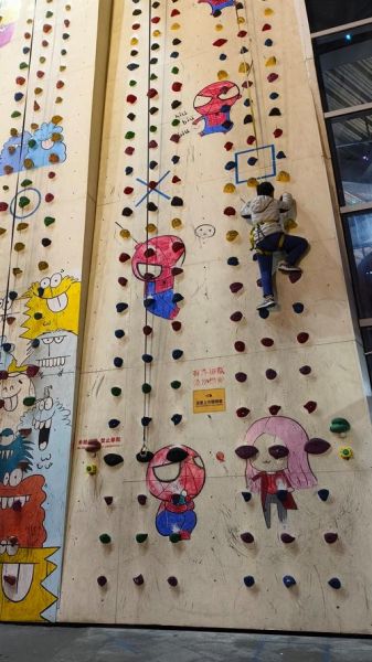 湖南户外攀岩去哪玩_初学者如何入门