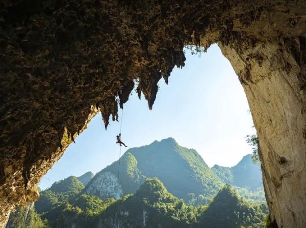 北京户外攀岩的地方_新手去哪攀岩