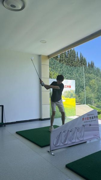 北京高尔夫俱乐部哪家好_北京高尔夫练习场价格