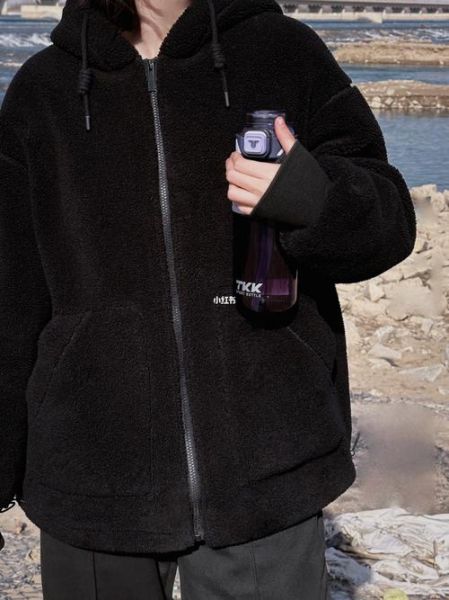 最好的户外水杯怎么选_户外水杯什么材质好