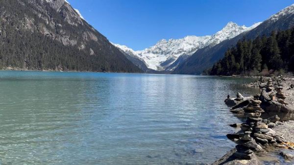高原十大湖有哪些_高原湖泊旅游最佳时间