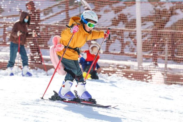 冰雪世界玩什么_冰雪世界有哪些项目
