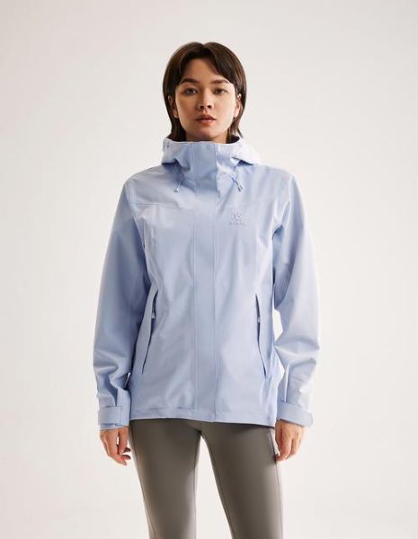 女子户外冲锋衣怎么选_哪个牌子好