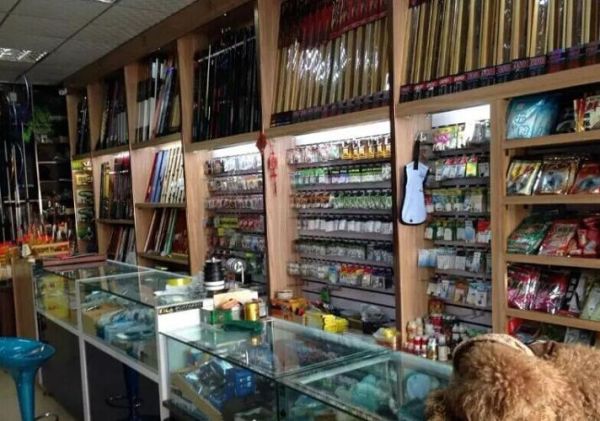 户外装备专卖店加盟哪家好_加盟费用大概多少钱