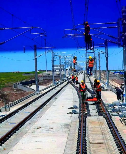 高原铁路建设难点_高原铁路对旅游的影响