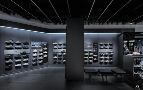 户外运动专卖店哪家好_新手怎么选装备