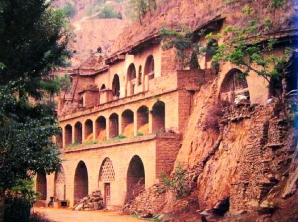 黄土高原民居特点_黄土高原民居为什么冬暖夏凉