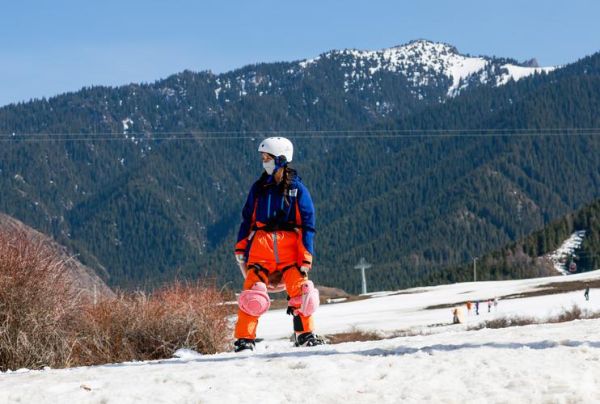 新疆冰雪旅游最佳时间_新疆冰雪旅游穿什么衣服